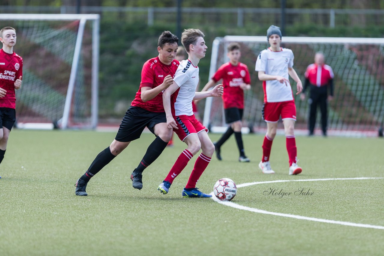 Bild 162 - mCJ Walddoerfer 2 - Farmsen 2 : Ergebnis: 3:1